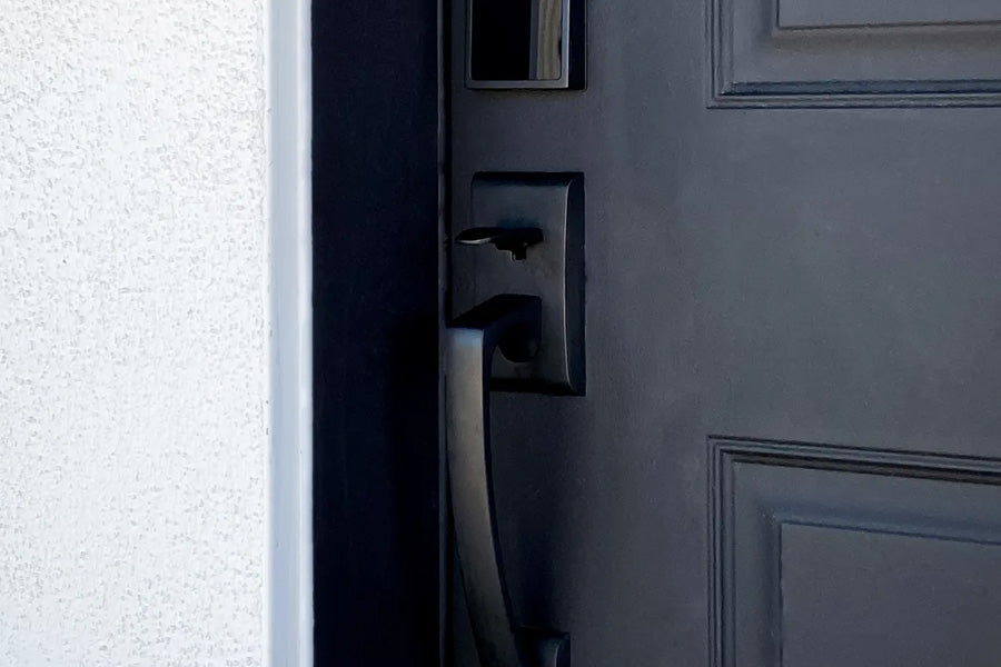 Emtek Ares EMPowered™ Motorized Touchscreen Keypad Entry Set